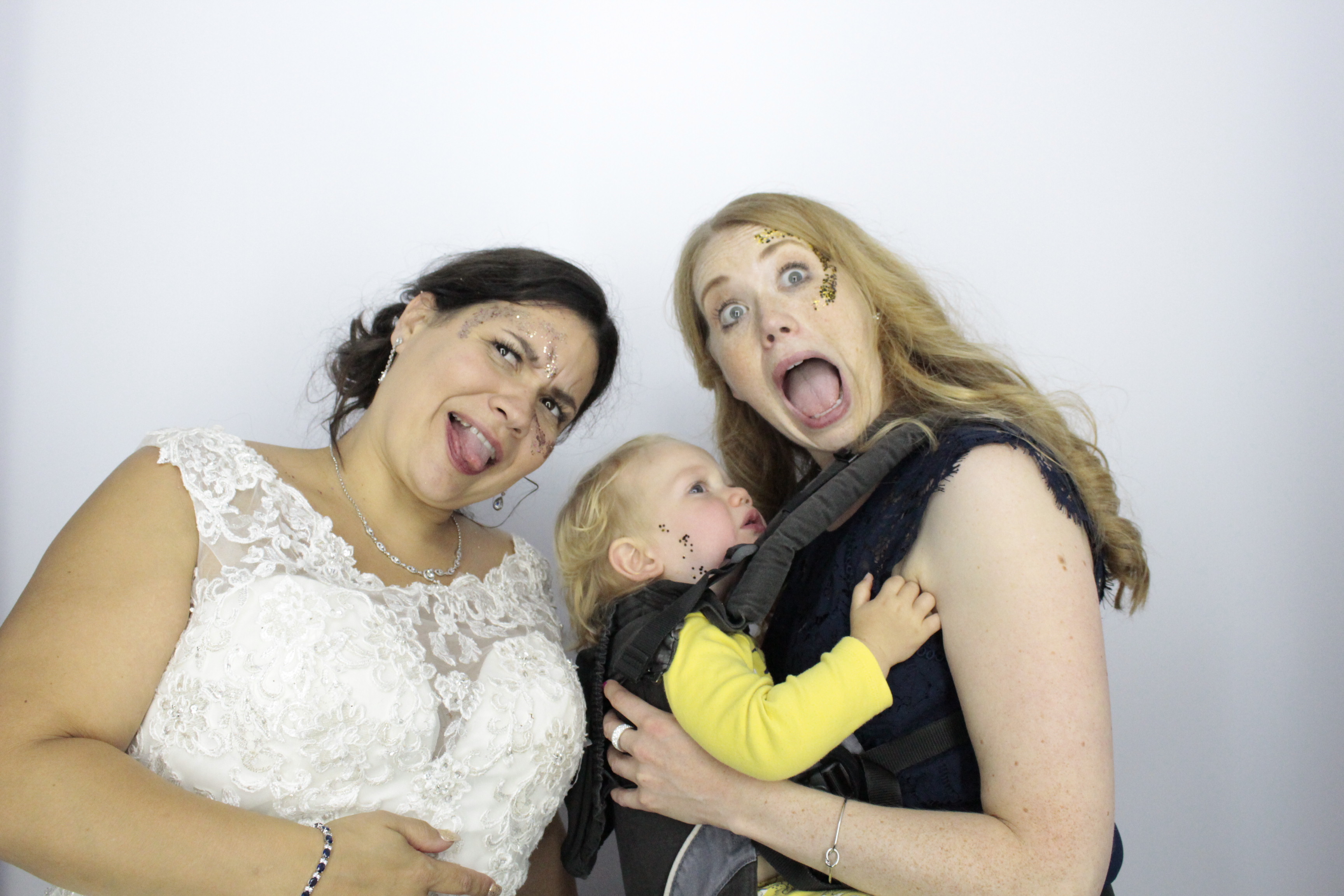 James and Natalie’s Wedding | View more photos from the event at gallery.myphotoboothexperience.co.uk/u/MyPhotoBoothExperienceLtd/James-and-Natalie’s-Wedding